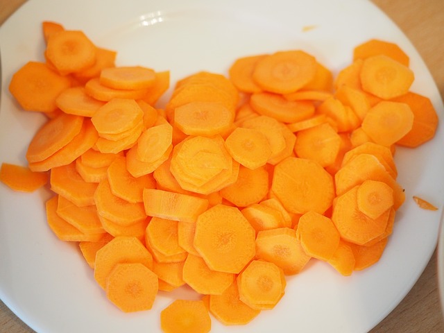 carrots-592289_640