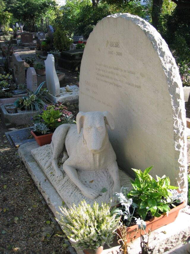 Dog tombstone