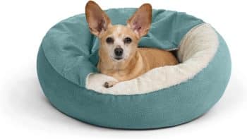 Best Friends by Sheri Cozy Cuddler Ilan Covered Cat