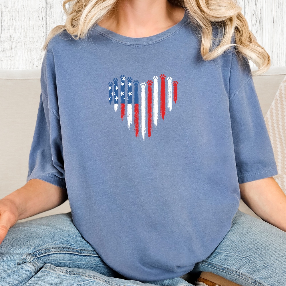 Comfort Colors Paws Of Freedom Heart Vintage Washed Tee - Blue Jean