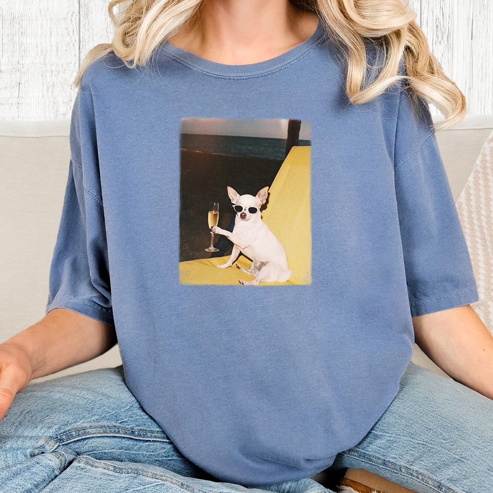Comfort Colors Champagne Chihuahua Vintage Washed Tee - Blue Jean