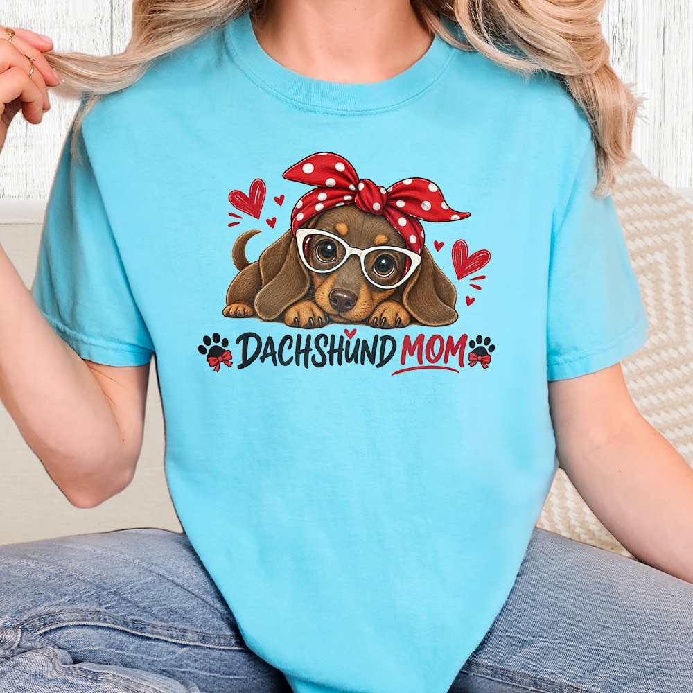 Comfort Colors Dachshund Mom Vintage Washed Tee - Lagoon Blue
