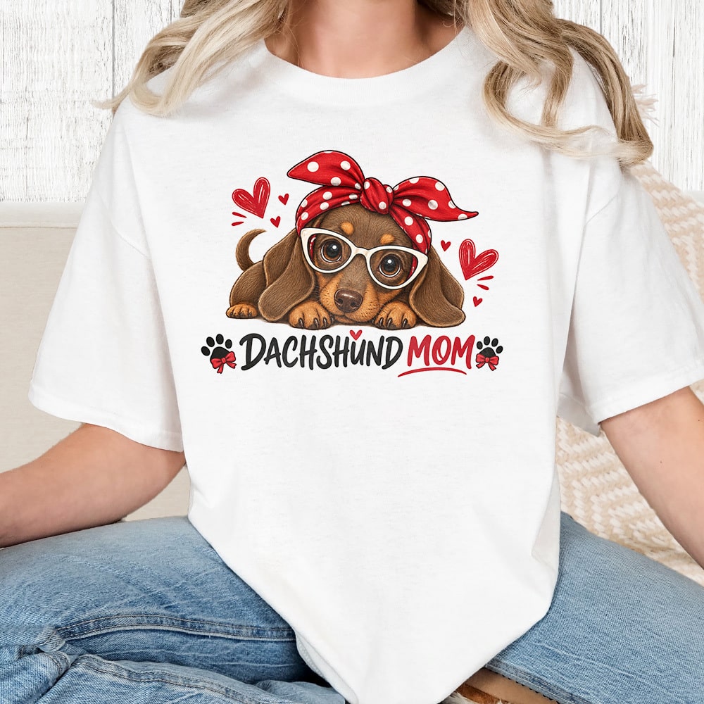 Comfort Colors Dachshund Mom Vintage Washed Tee - White